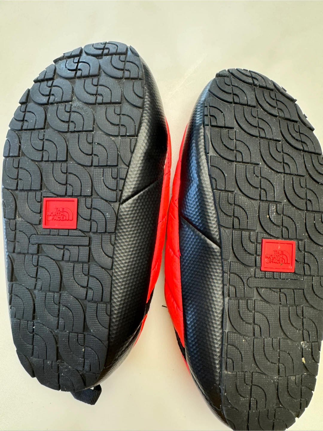North Face Thermoball traction mules - photo 3