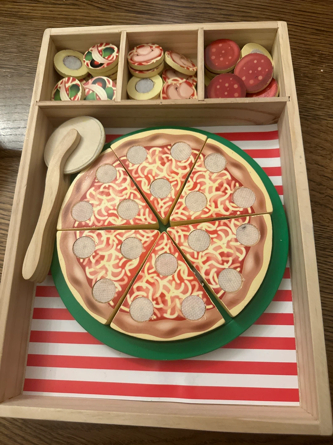 Melissa and Doug Wooden Pizza Play Set