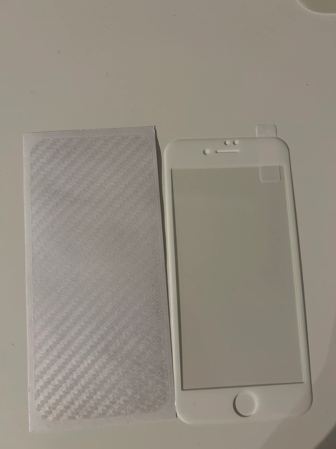 White iPhone 8 Screen Protector - photo 2