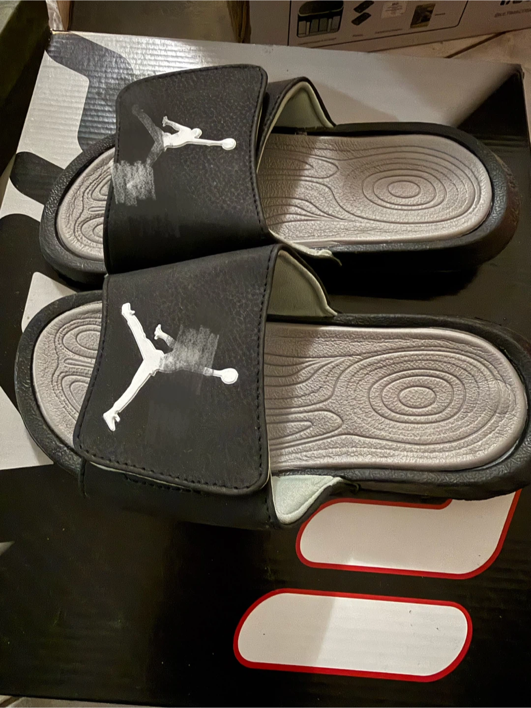 Jordan Slides Size 5.5 US - photo 2