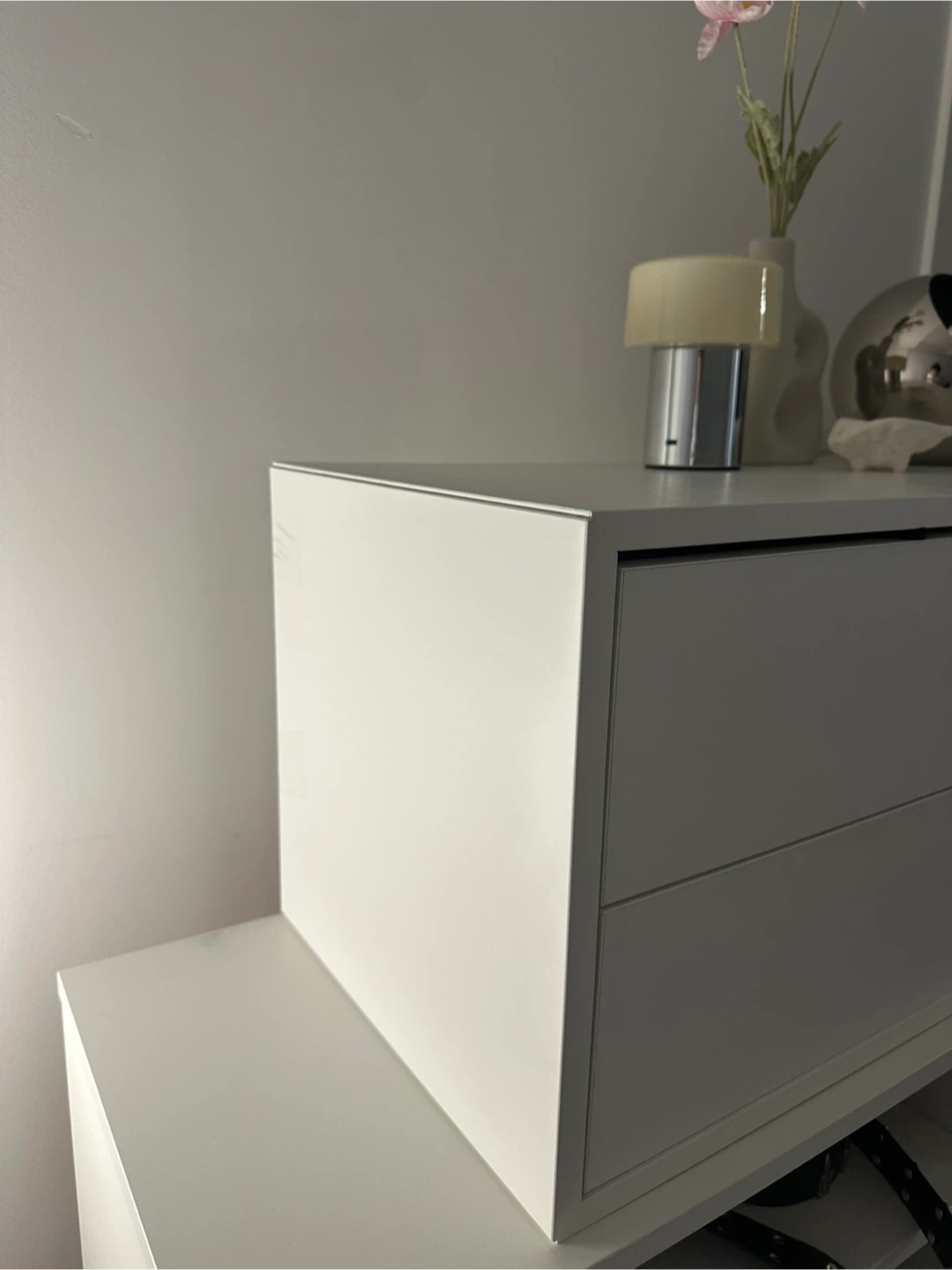 White 2-Drawer Dresser - photo 3