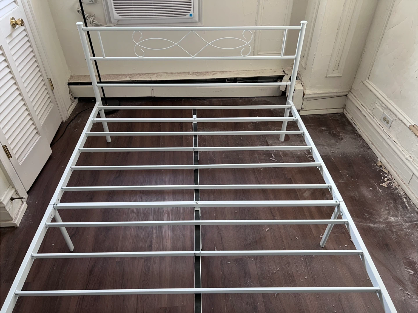 Bed. Frame. Full sizes It's already disassembled. - photo 3
