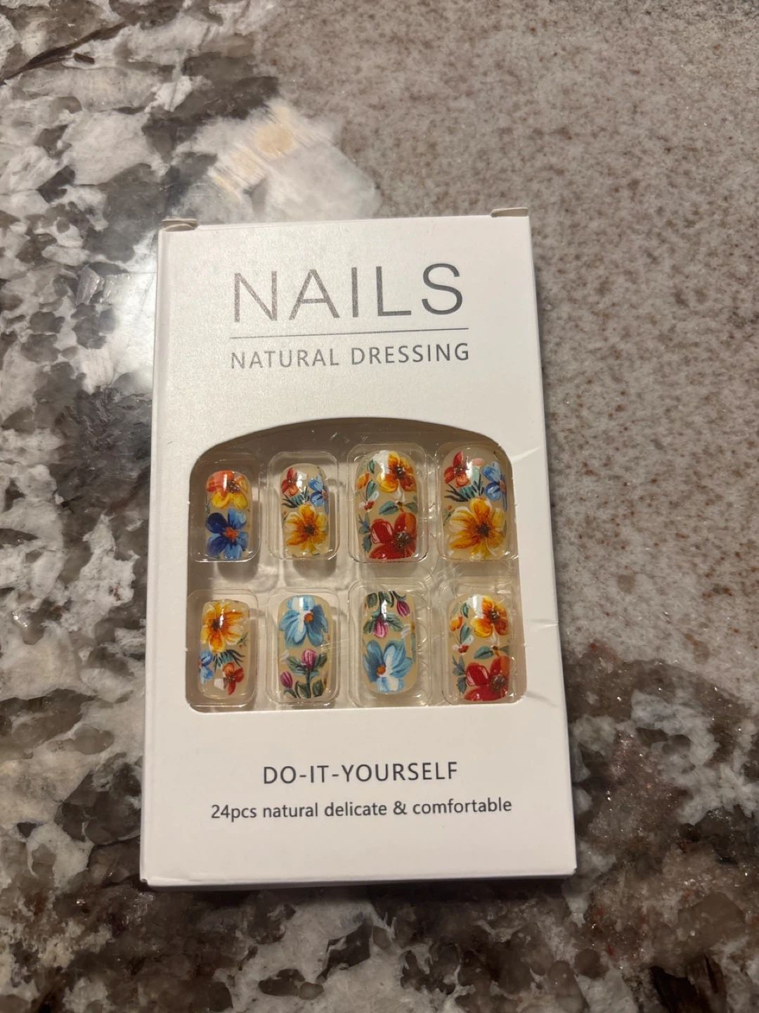 Press on nails - photo 3