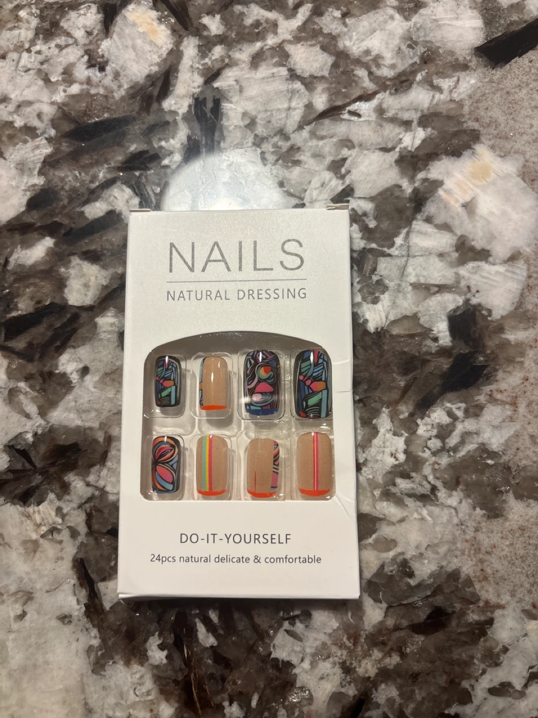 Press on nails - photo 2