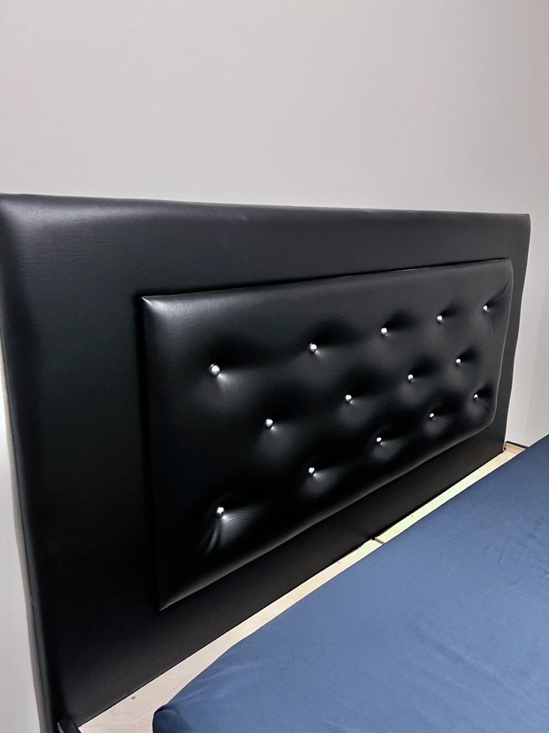 Queen storage box bed - photo 4