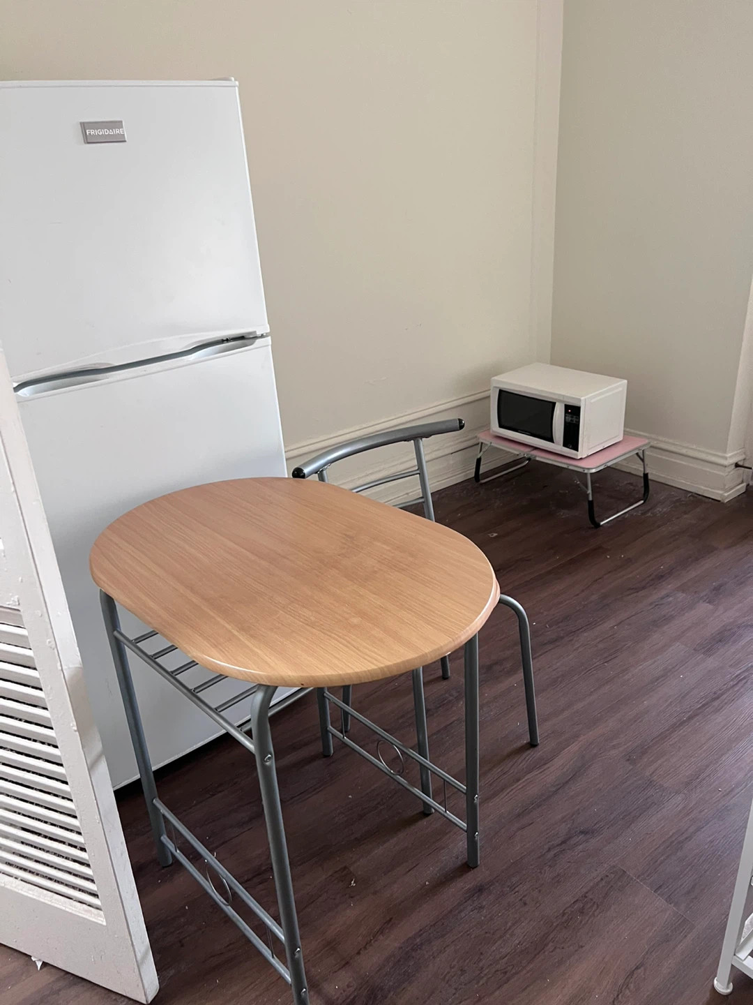 Small Dining Table Set with 2 Chairs - photo 5