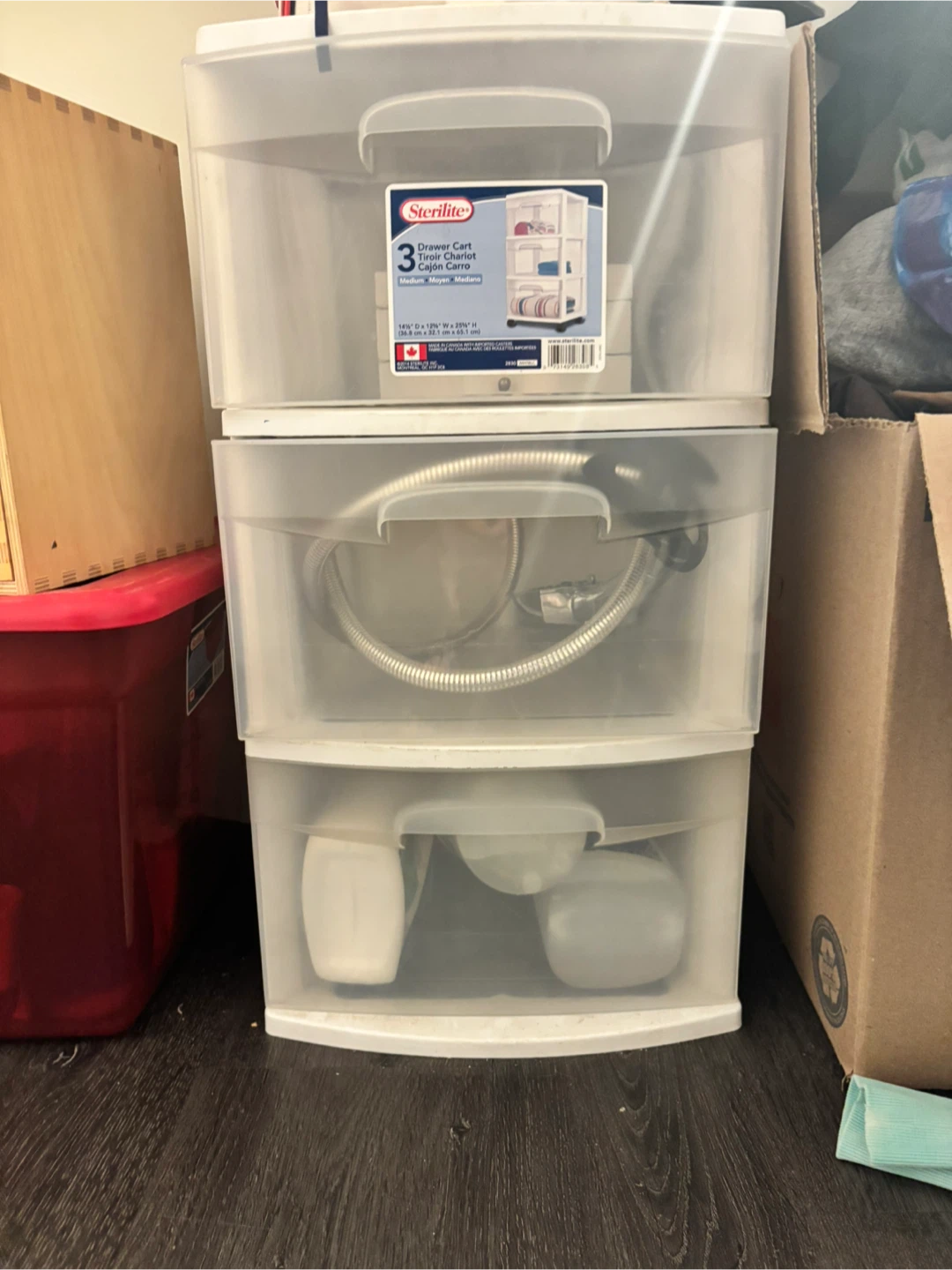 Storage containers