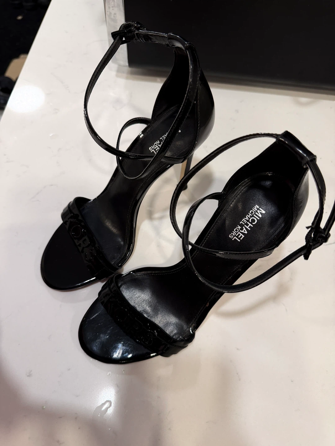 Michael Kors Black Heels 7.5 - photo 4