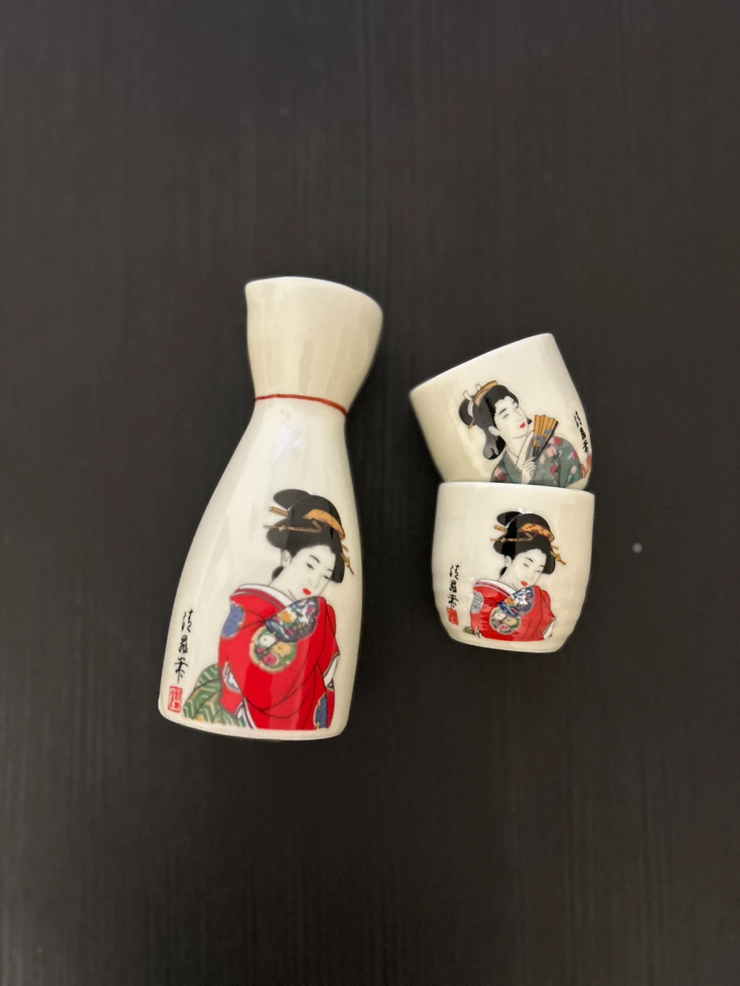 Sake Set - Carafe and Cups - photo 2