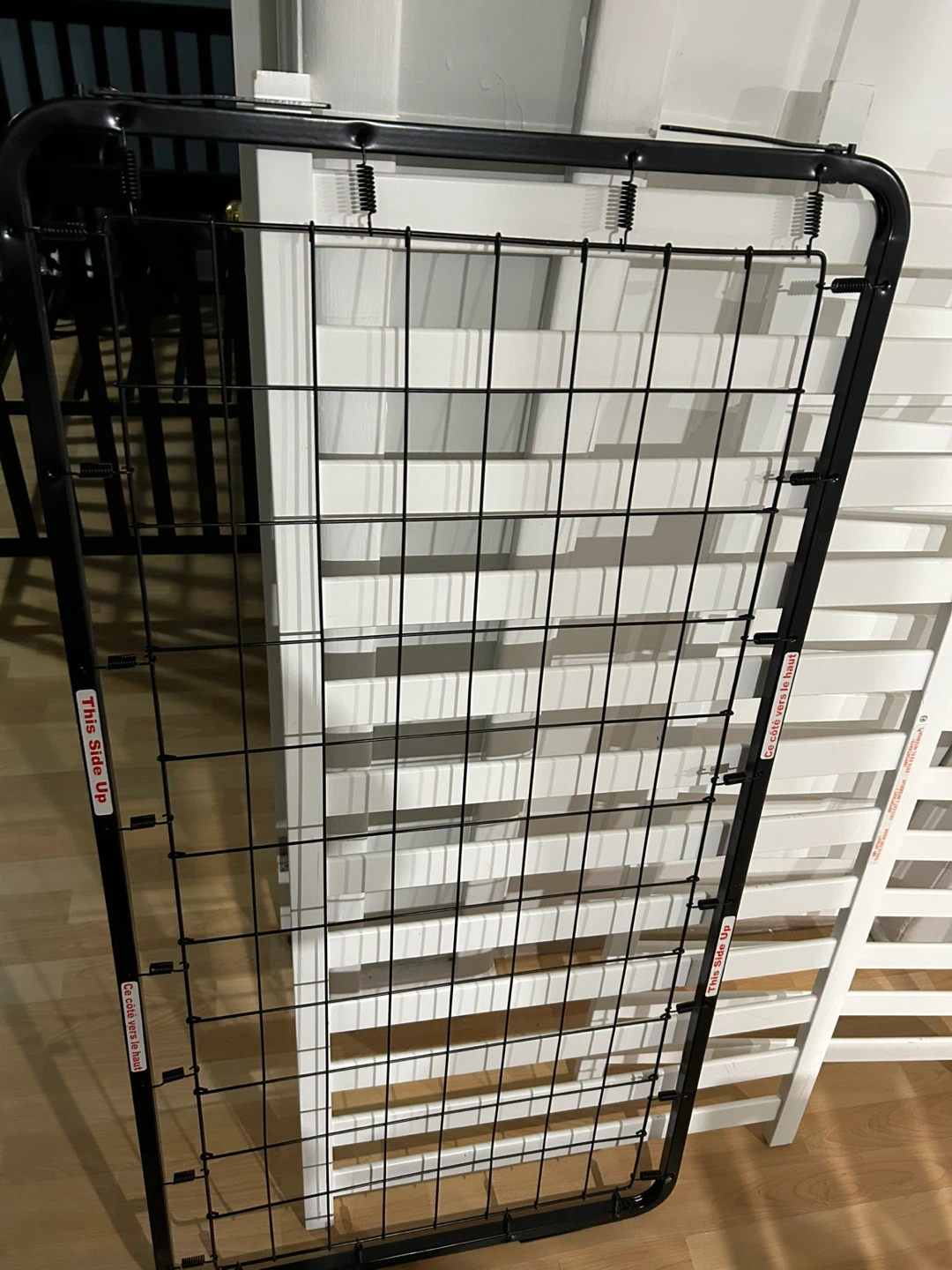 Free baby crib/cot
