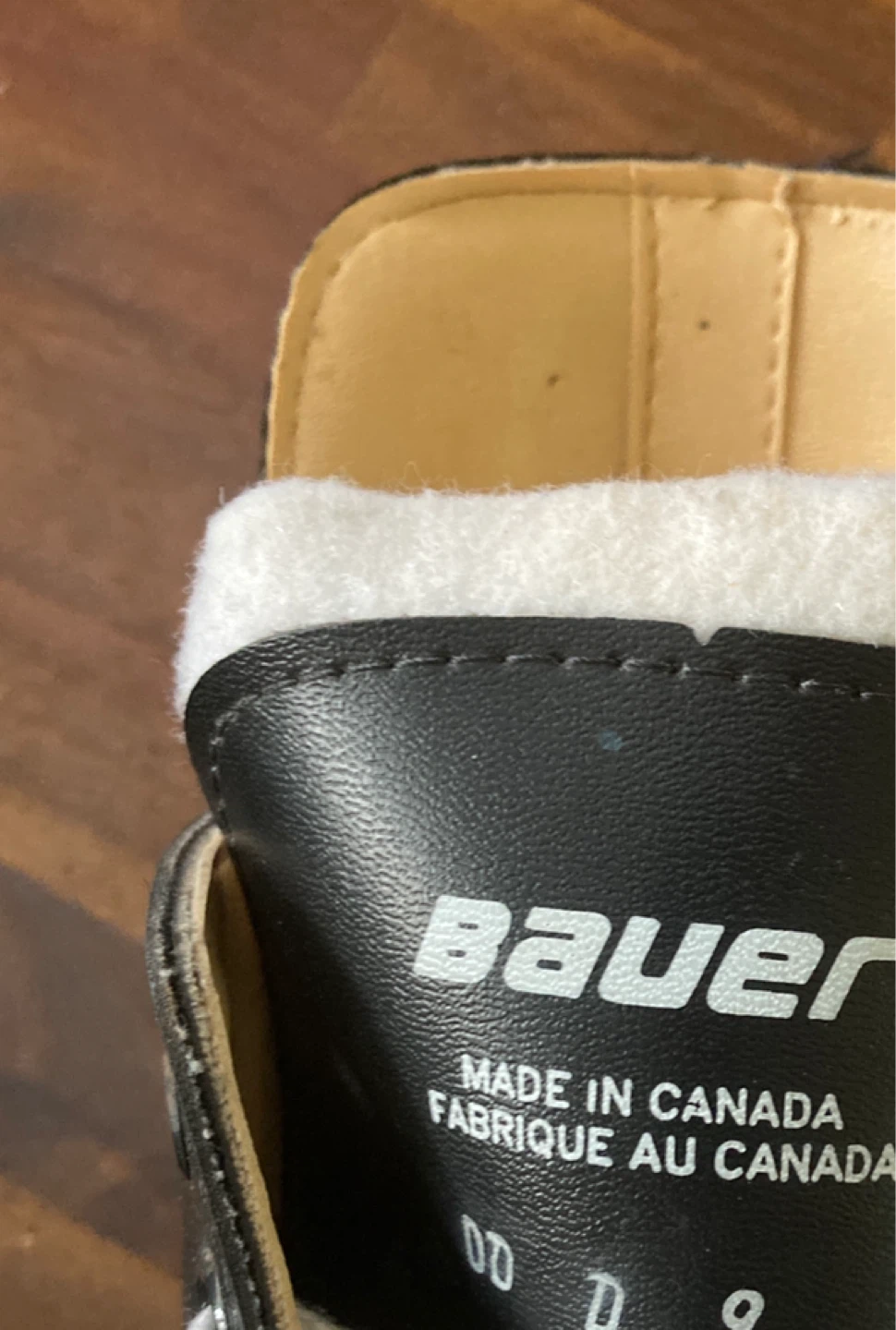 🥕 FREE Bauer Charger Ice Skates - Size 9D - photo 2