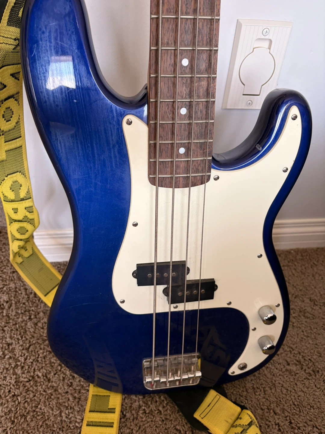 Squier P-Bass Electric Bass Guitar - Blue