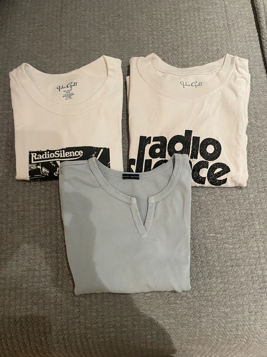 Brandy Melville tshirts graphic