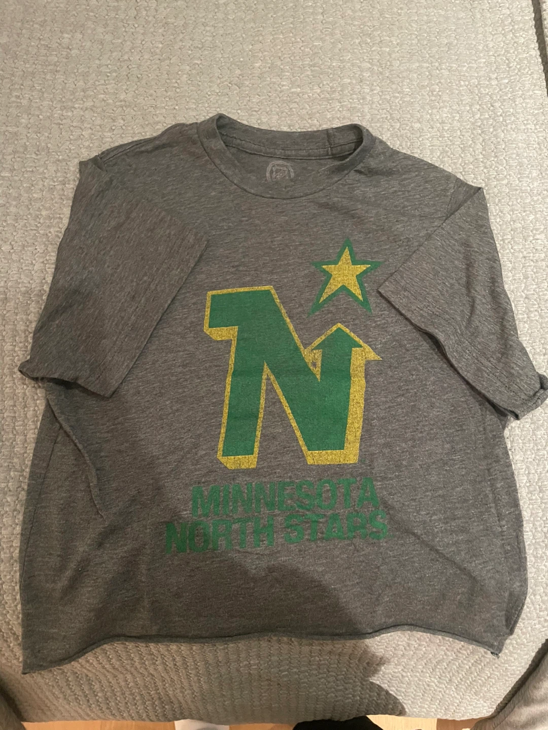 Minnesota North Stars NHL Grey T-Shirt - Size S