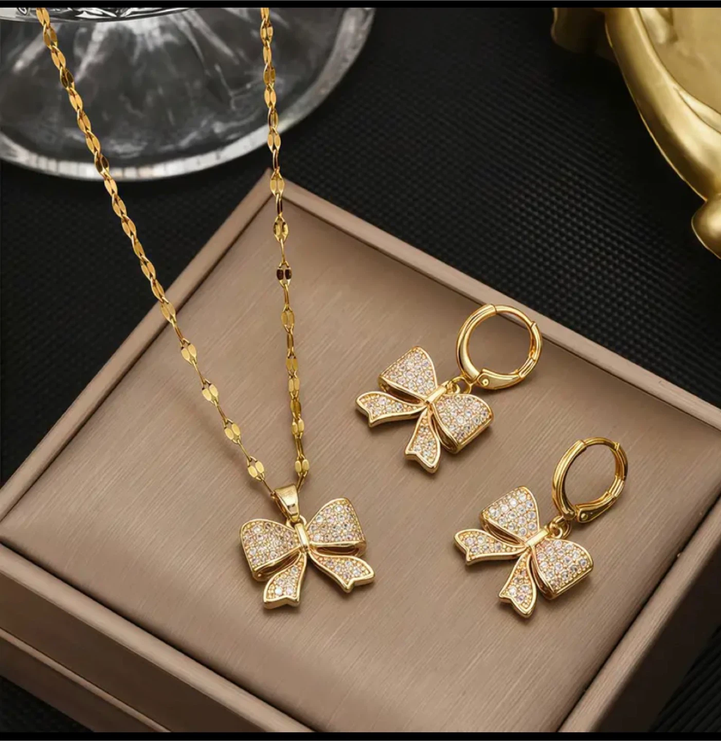 Gold Bowknot Necklace and Earring Set - photo 3