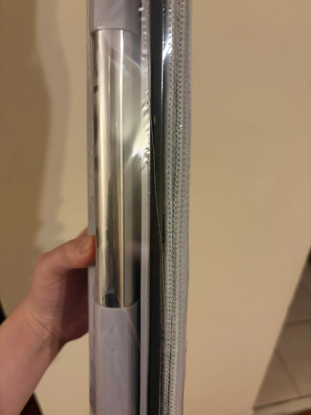 [Brand New] Hand-Free Rotating Mop - Never Used 🥕 - photo 5