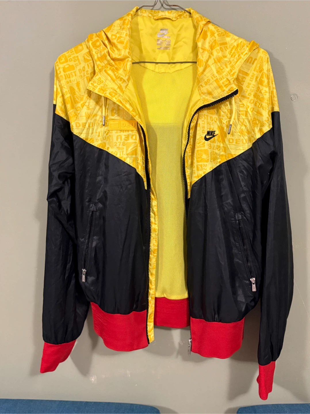 Nike Windrunner Jacket - Yellow, Black & Red - Size M