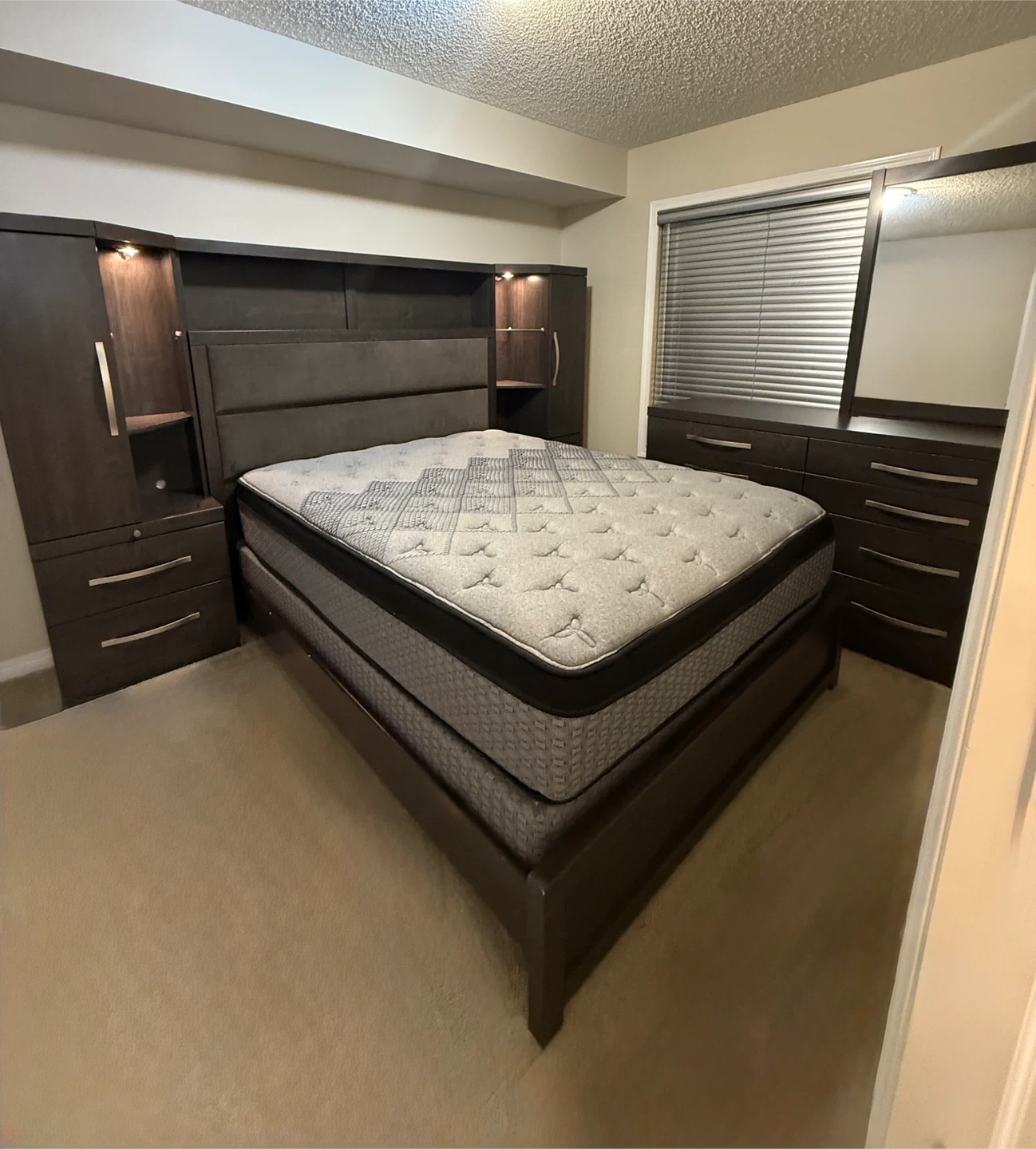 Bedroom Set for Sale – Moving Sale | Great Deal