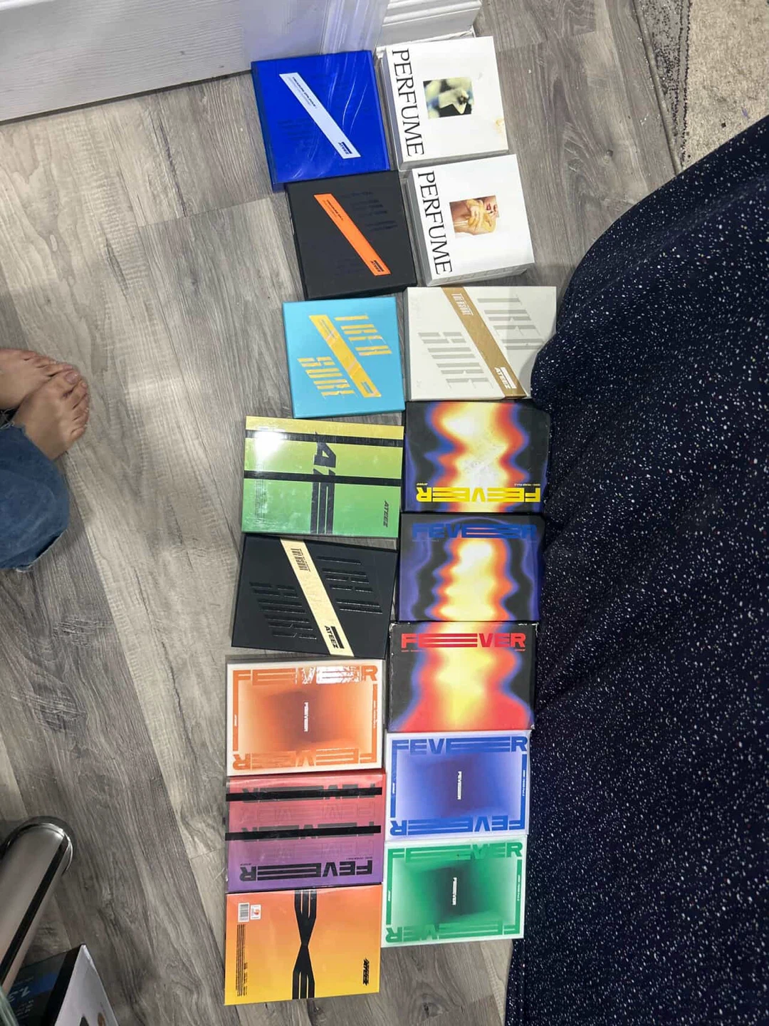 ATEEZ Album + Photocards