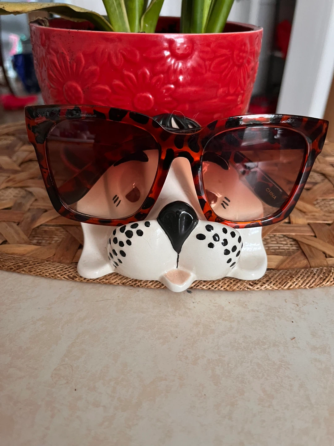 Vintage Dog Head Sunglass Holder - photo 2