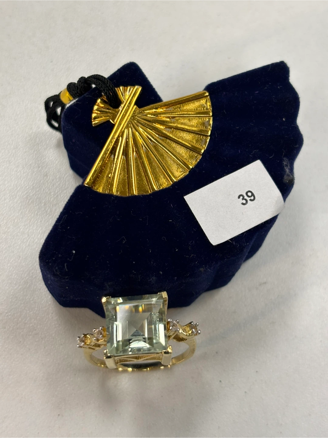 Gold Ring with Green Stone - photo 3