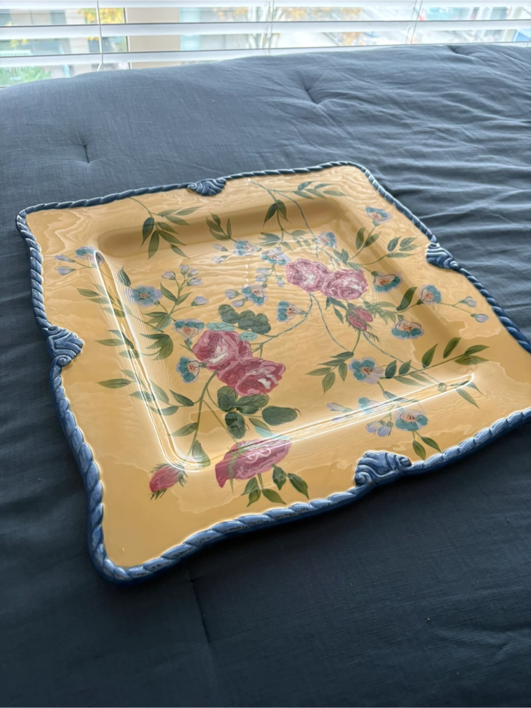 Raymond Waites Rose Garden Square Plate - photo 3