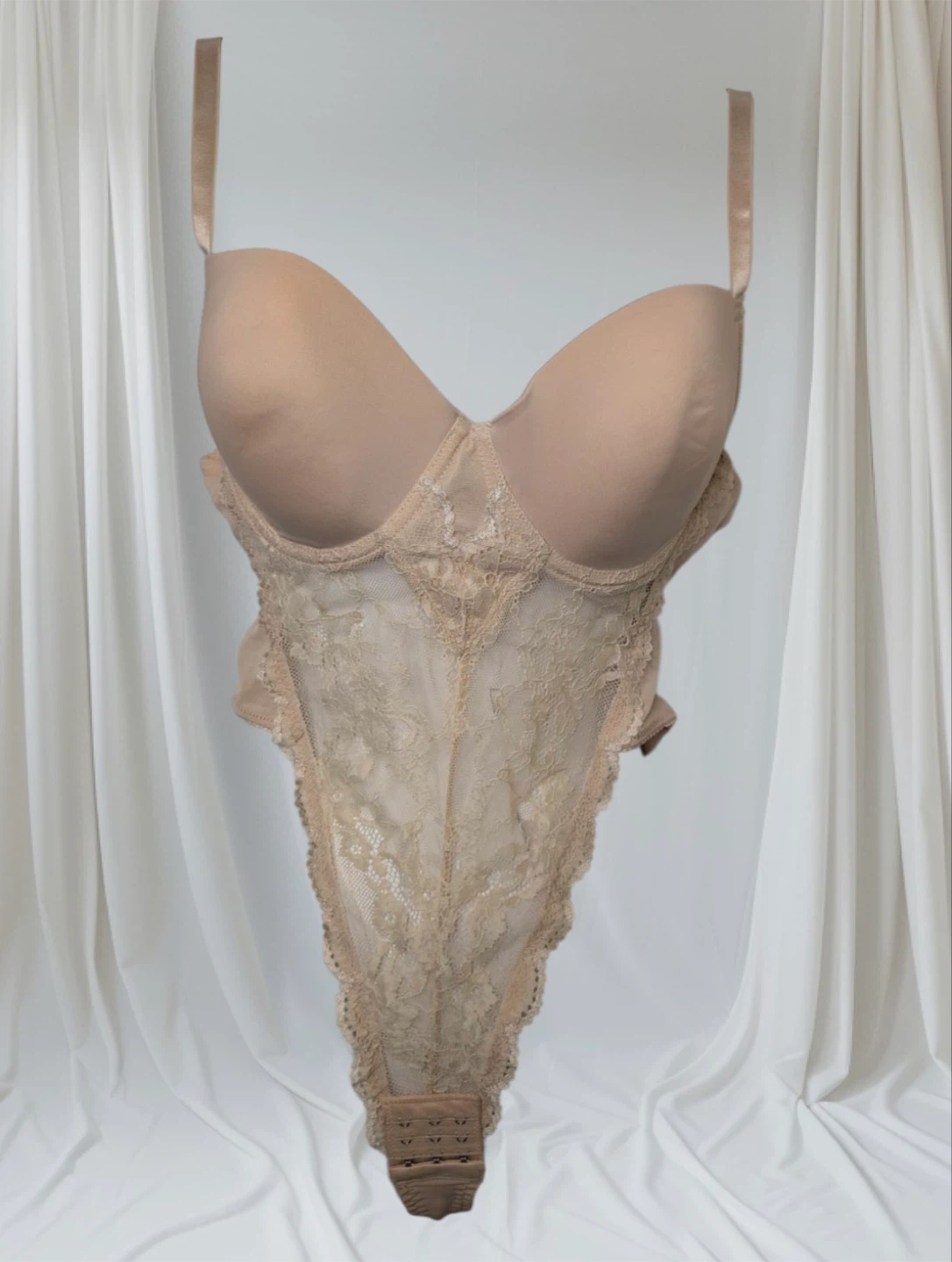 NEW! Women’s Lace Bodysuit / Shapewear – Nude / Beige- Size M&L