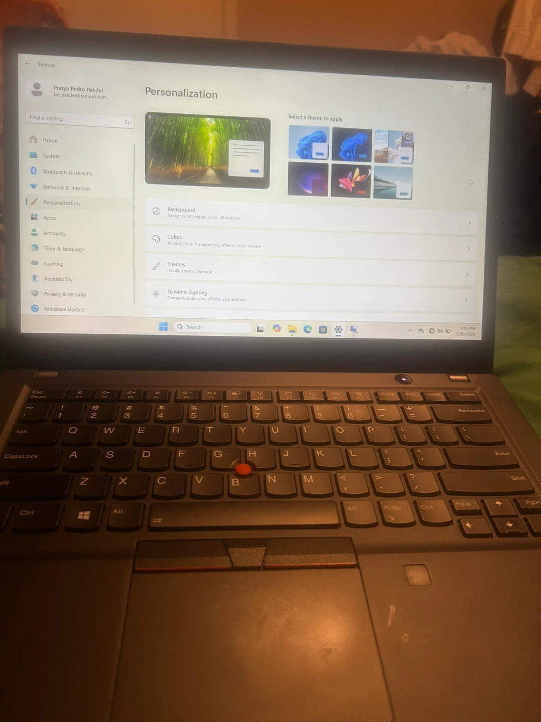 Lenovo ThinkPad T14s Laptop - photo 2