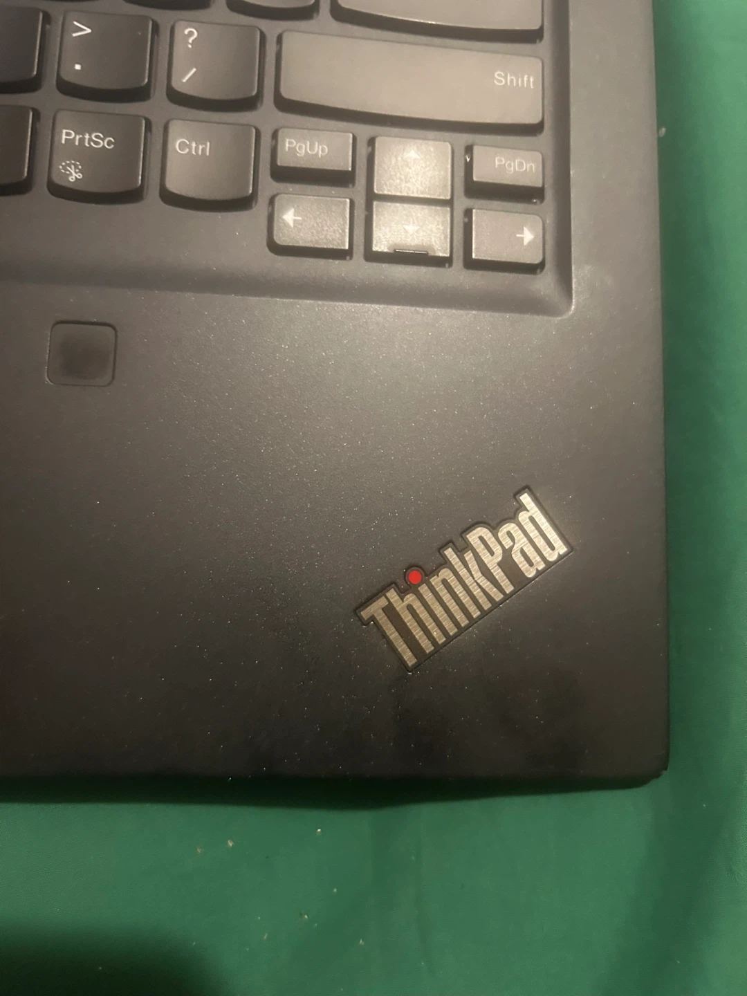 Lenovo ThinkPad T14s Laptop - photo 3