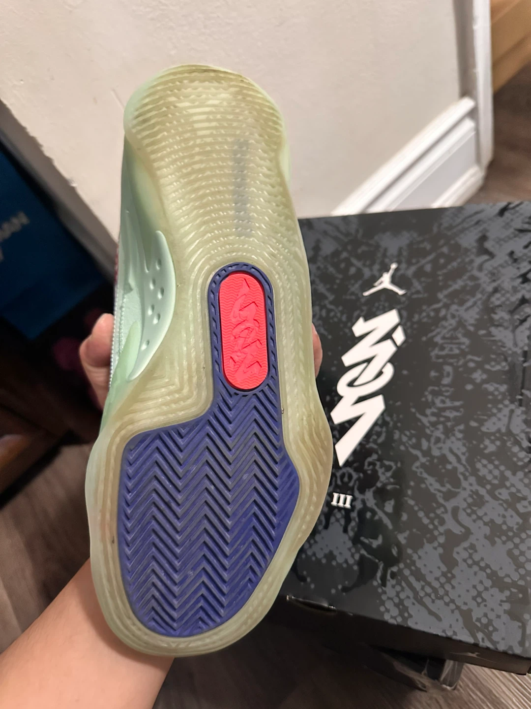 Jordan Luka 2 Aurora Borealis Size 9.5