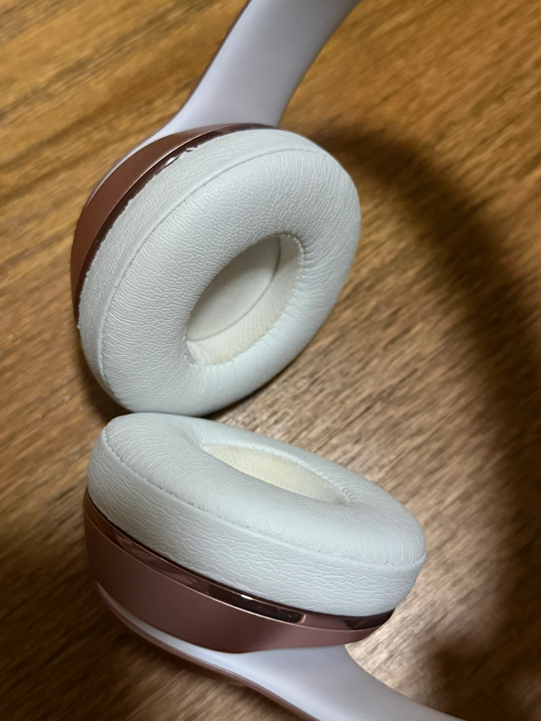 Beats Solo 3 Wireless Headphones - Rose Gold/White - photo 3