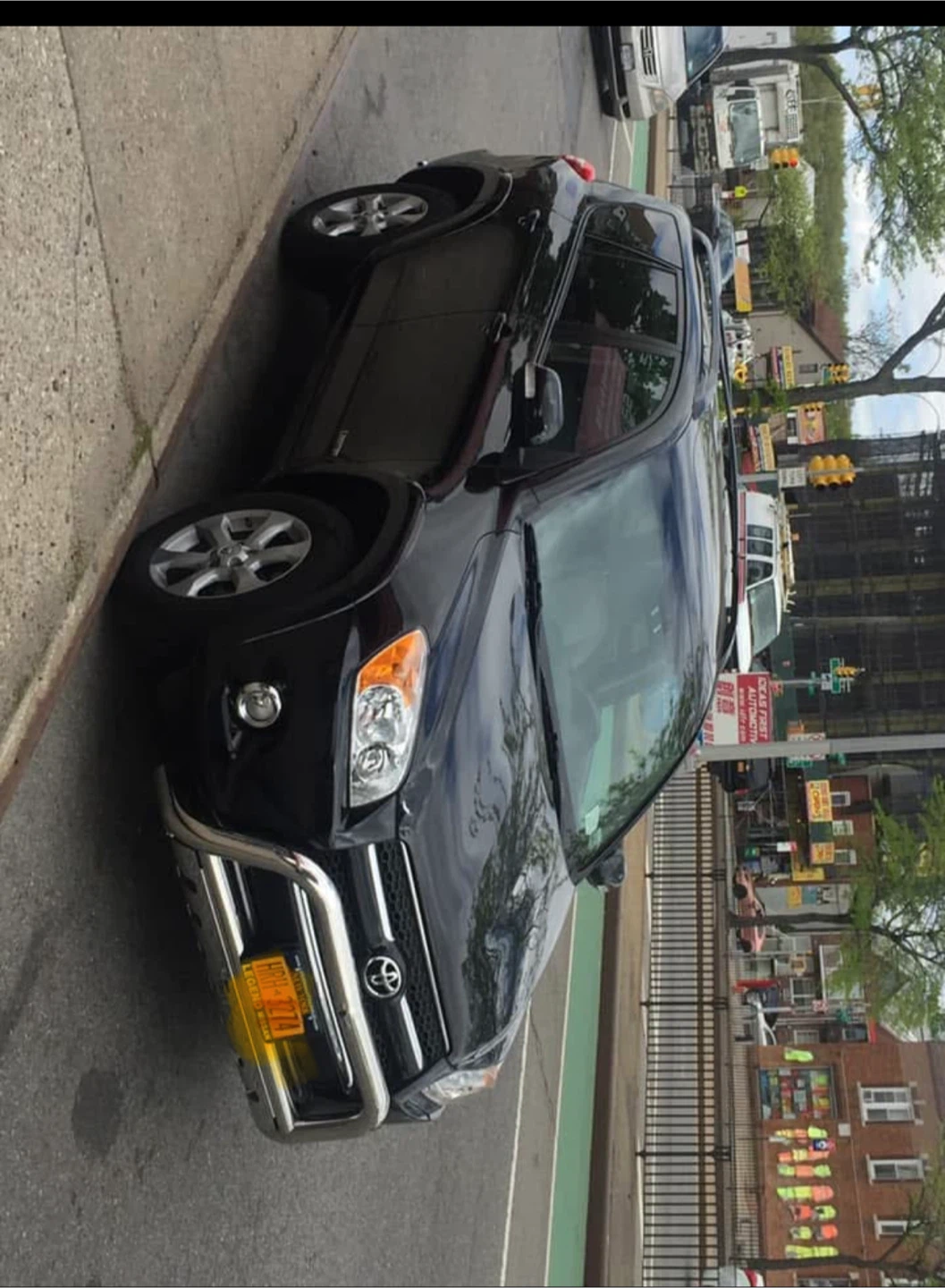 Toyota RAV4 Limited - Black SUV