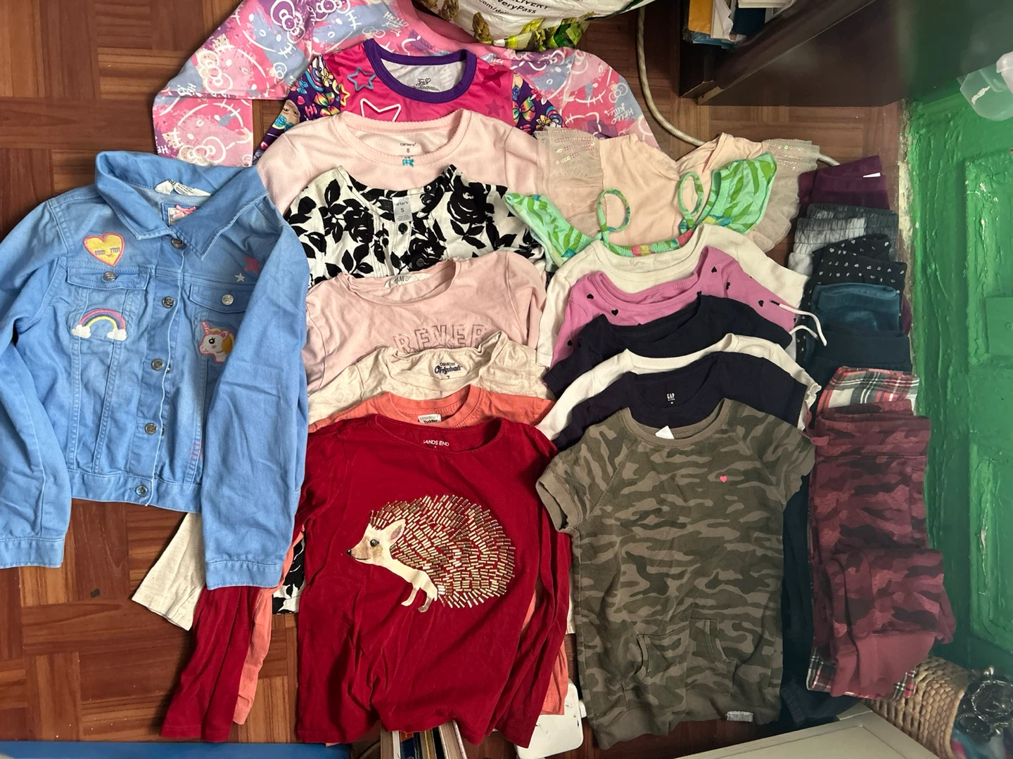 6T girls clothes bundle 24 pieces 🥕