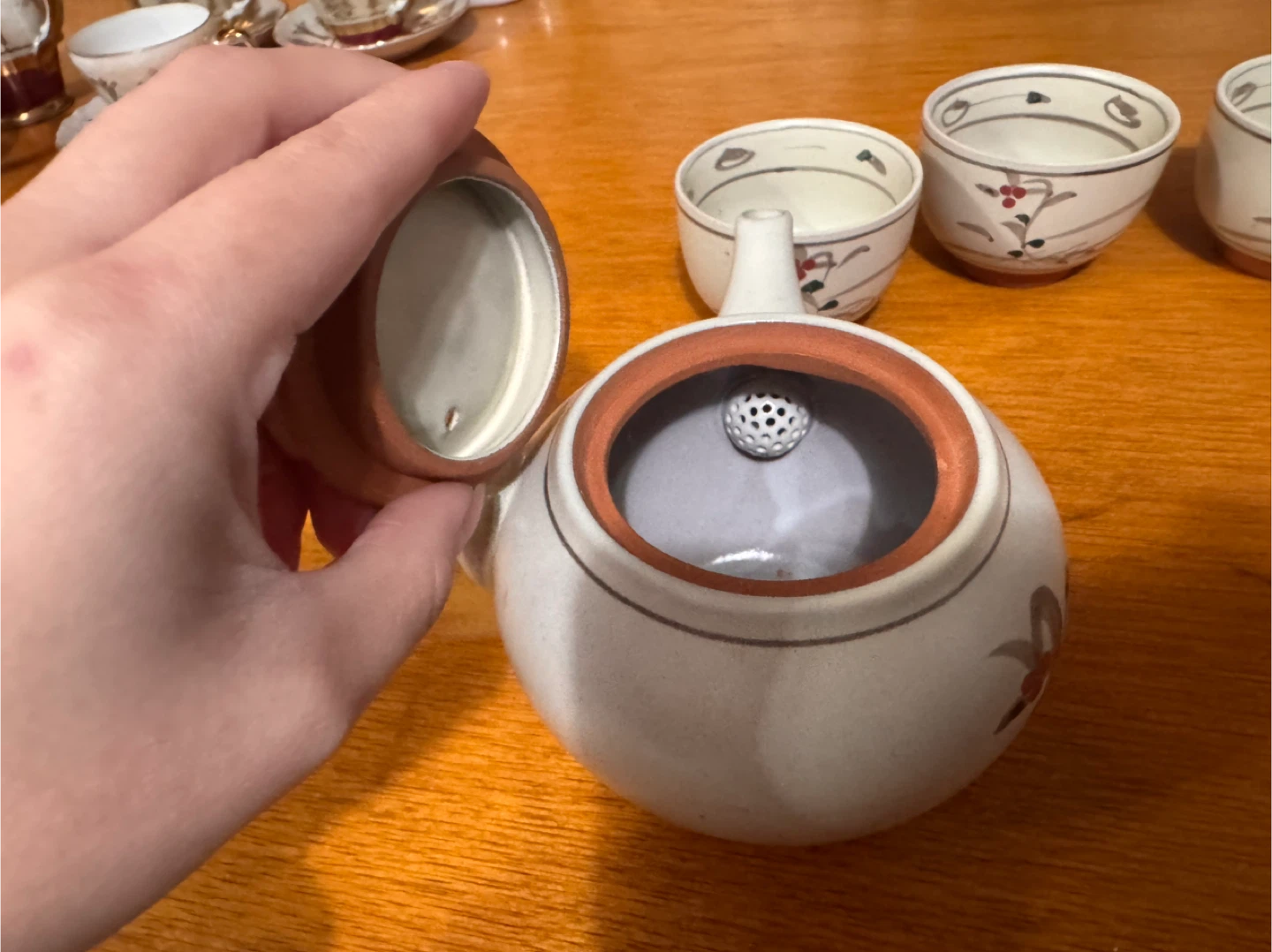 Valentine Sale! Vintage Tea Set with Teapot & Cups 🥕 - photo 5