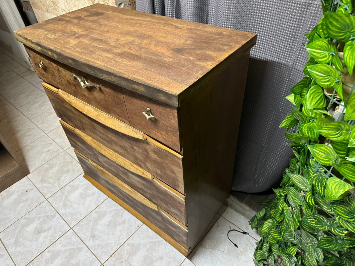 Solid Wooden Dresser with 4 Frawers - photo 3