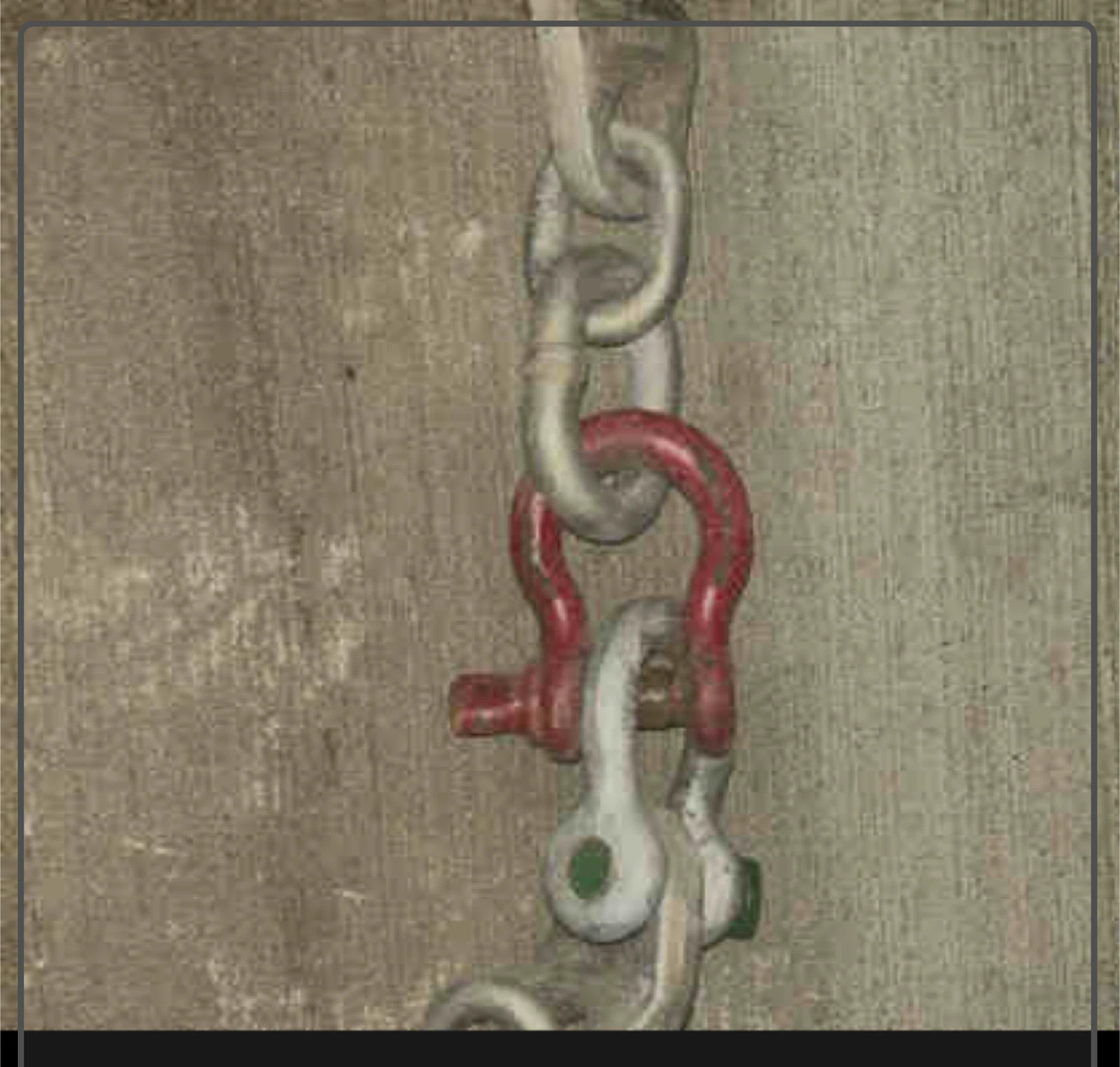 Chain and shackle