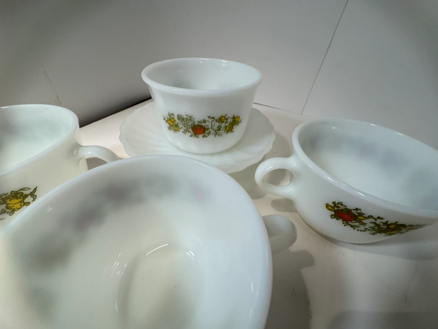 VINTAGE Pyrex "Spice of Life" milk glass coffee mugs. - photo 4
