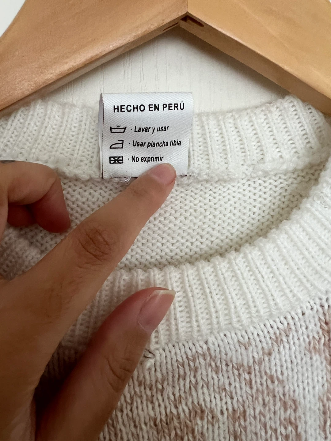 Alpaca Sweater - Size M - photo 4