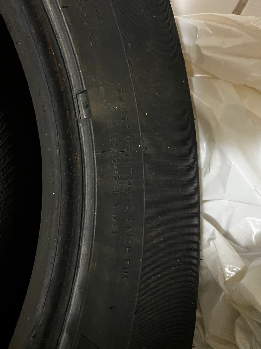 Like New Winter Tires - 225/65R17 - iLINK L-SNOW96 (Set of 4) - photo 5
