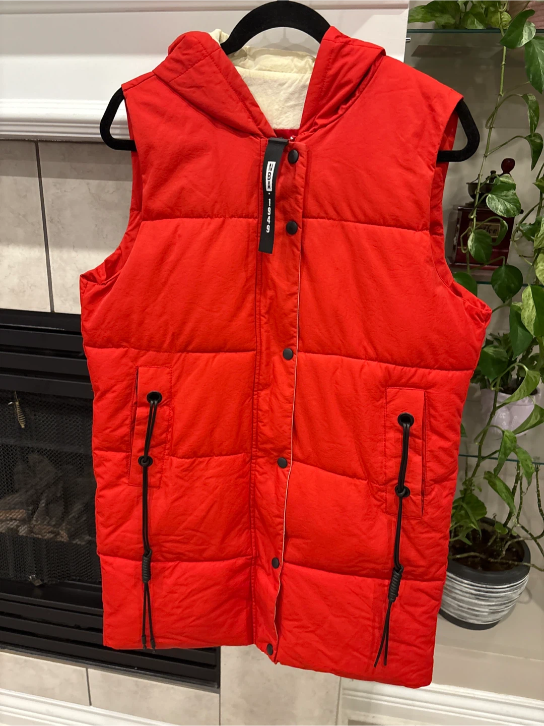 NBA 1949 Red Puffer Vest - photo 2