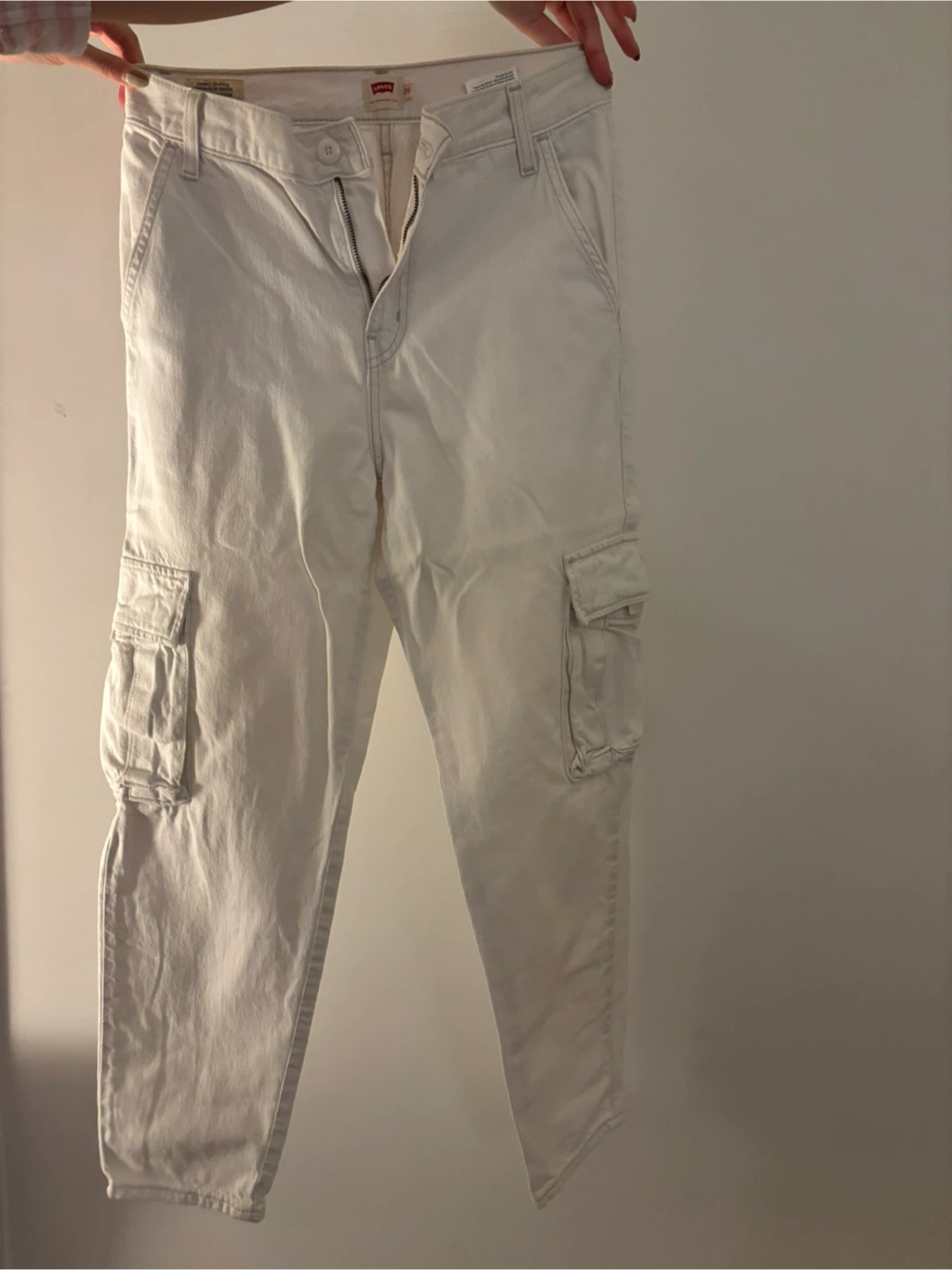 Levi's White Cargo Pants - Size 26