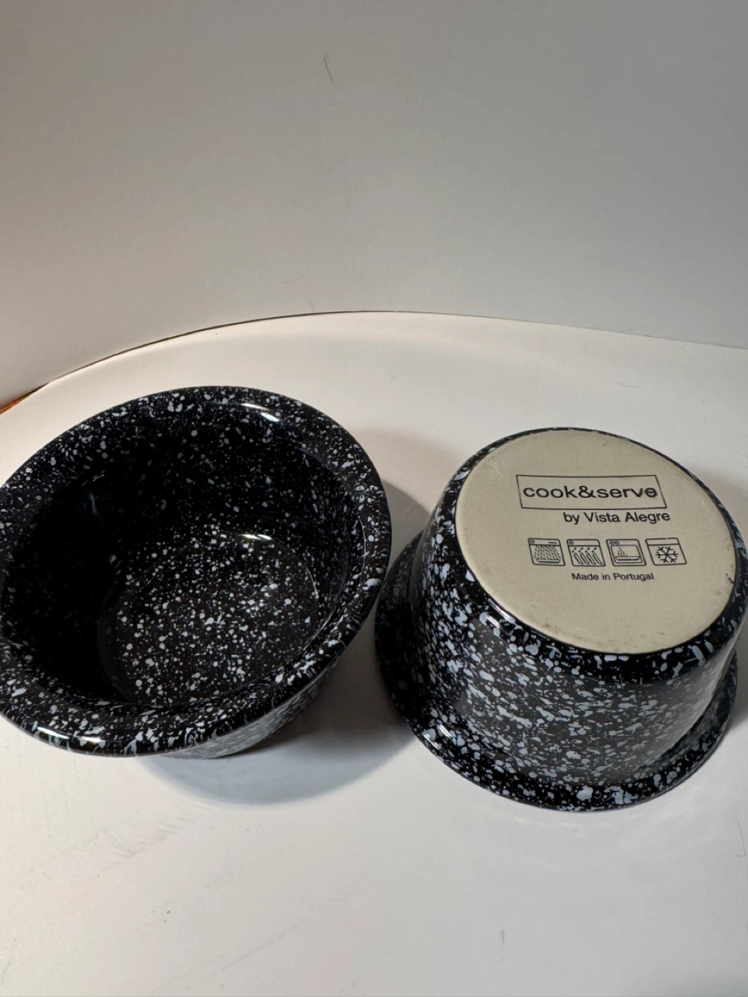 LIKE NEW- made in Portugal Vista Alegre "cook&serve" bowls. - photo 2