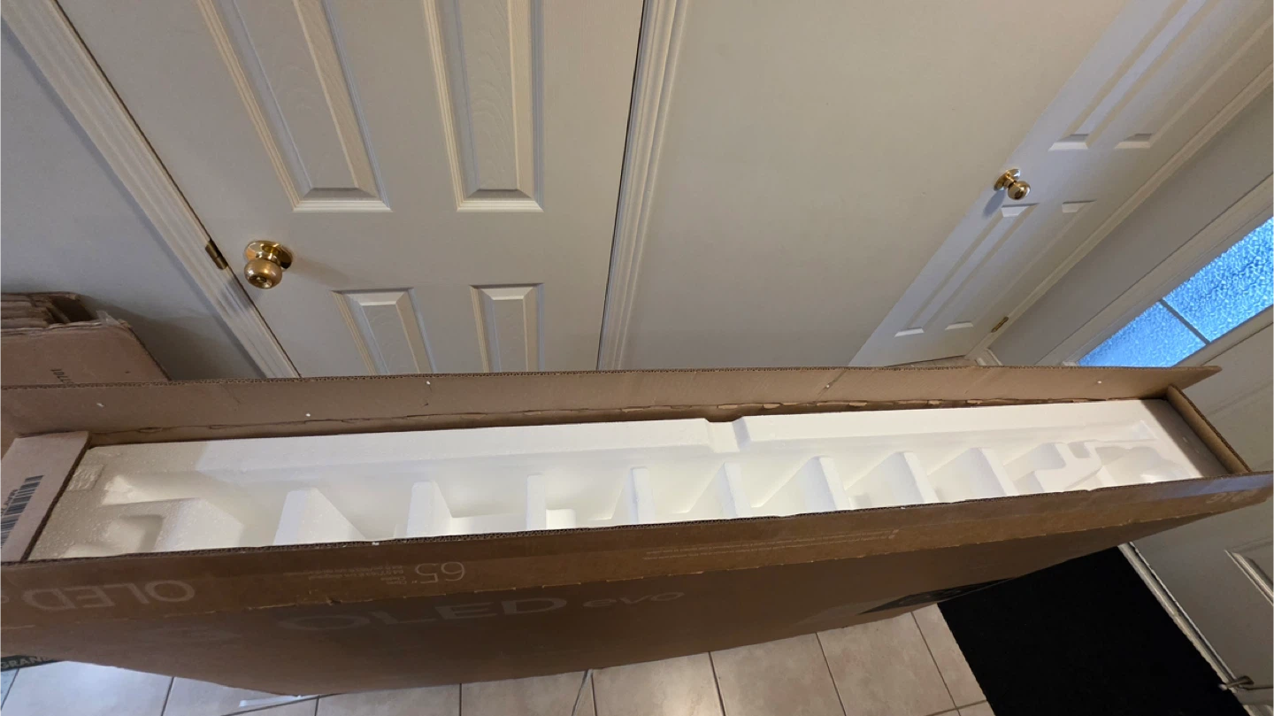 LG 65” TV box with styrofoam - photo 2