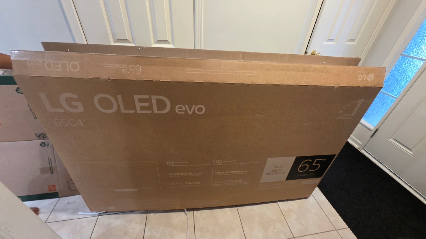 LG 65” TV box with styrofoam - photo 3