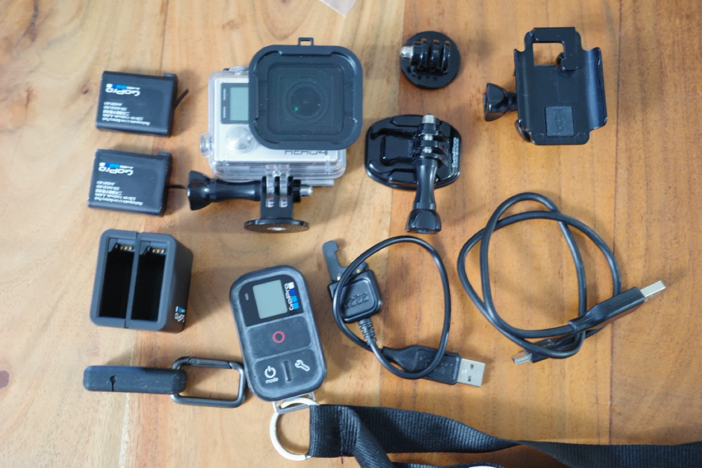DJI Osmo Mobile + GoPro HERO4 Bundle