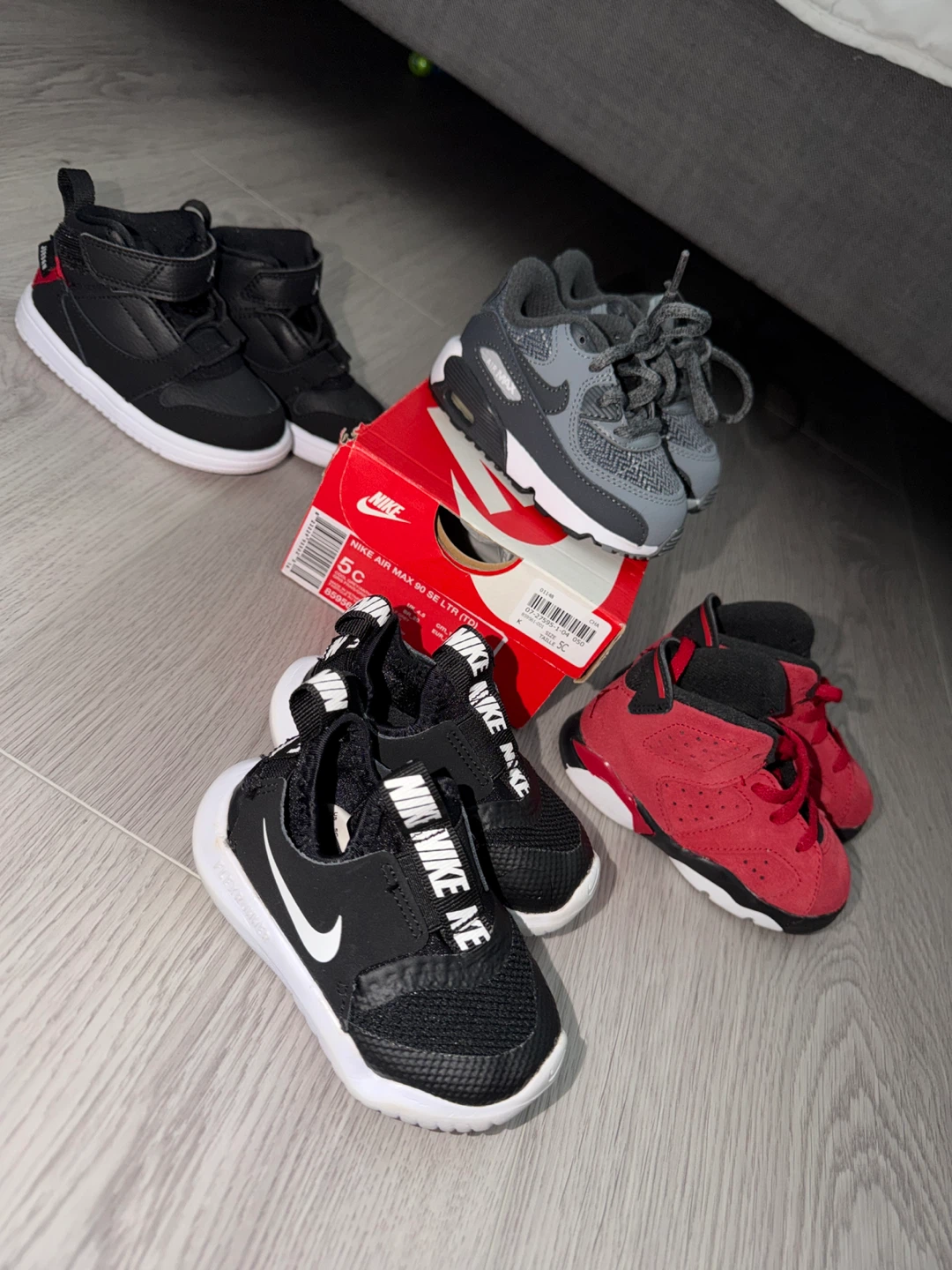 Nike & Jordans Toddler Shoes - Size 5C