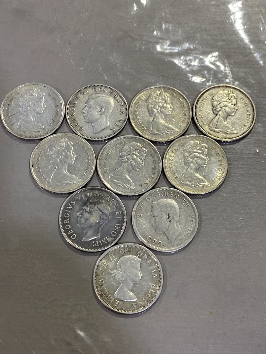 Vintage Canadian Silver Quarter Coins - photo 2