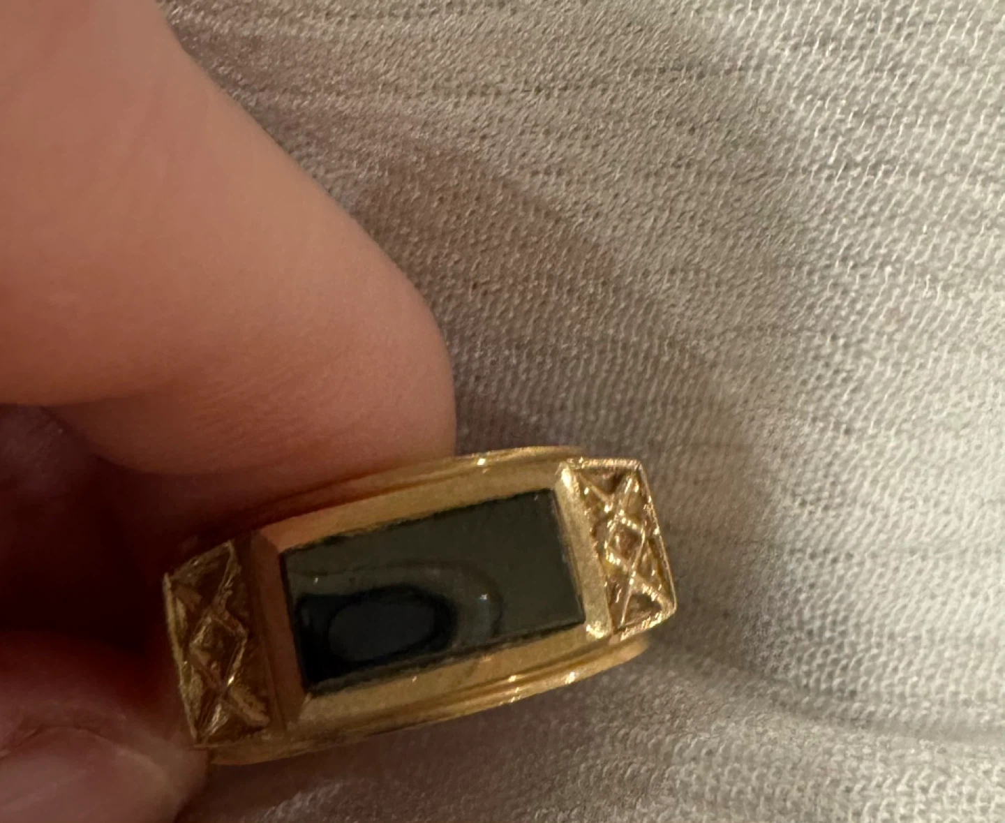 Gentlemen's 14K Gold Ring with Black Star Sapphire