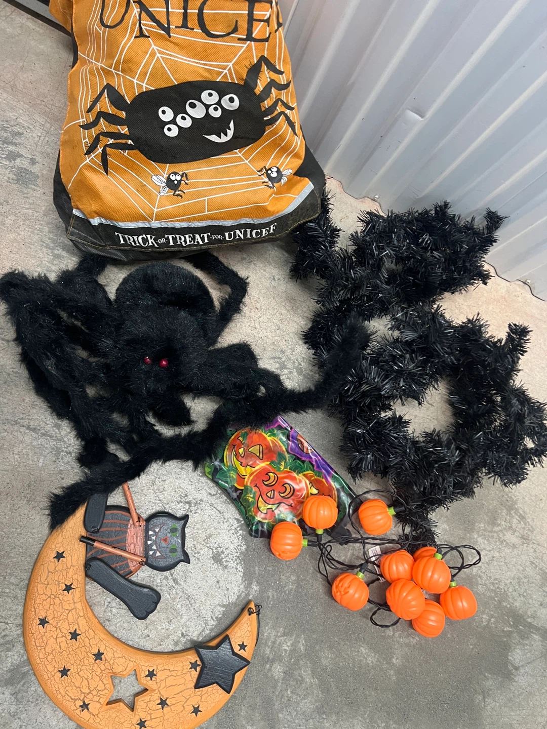 Halloween Decorations - Spider, Lights, Moon