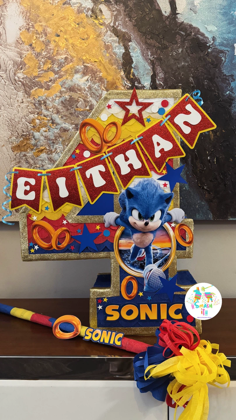 Personalized pinatas 🪅